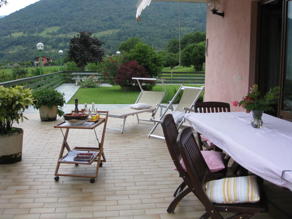 B&B Garden Solto Collina Exterior photo