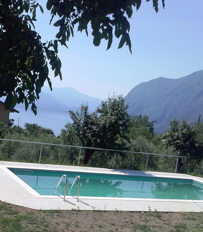 B&B Garden Solto Collina Exterior photo